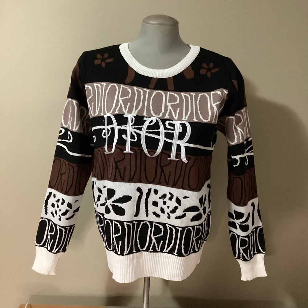 Sweatshirt 3